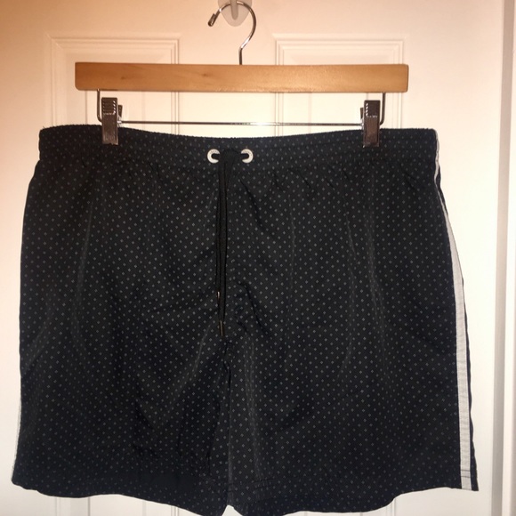 🏊‍♂️🏊‍♂️🏊‍♂️ Men’s THEORY boxer swim trunks. - Picture 10 of 11